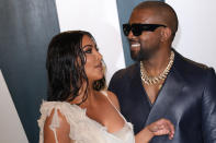 <p>Après 13 ans de mariage et quatre enfants, Kim Kardashian et Kanye West ont annoncé leur divorce au mois de février 2021. Selon les proches du couple, ce seraient les comportements excessifs du rappeur qui auraient eu raison de leur mariage. S'ils sont restés malgré tout en bons termes pour leurs enfants, Kim Kardashian et Kanye West font désormais chacun leur vie de leur côté. Le rappeur a connu depuis leur séparation une brève idylle avec Irina Shayk. Quant à Kim, elle file actuellement le parfait amour avec le comédien Pete Davidson qu'elle vient de rencontrer. (Photo by Toni Anne Barson/WireImage)</p> 