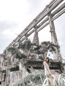 廢棄造船廠榮登近年來最夯的外拍景點之一。｜The deserted shipyard has become one of Keelung’s most popular tourist destinations in recent years. (Courtesy of Instagram/@yilin_10101010)