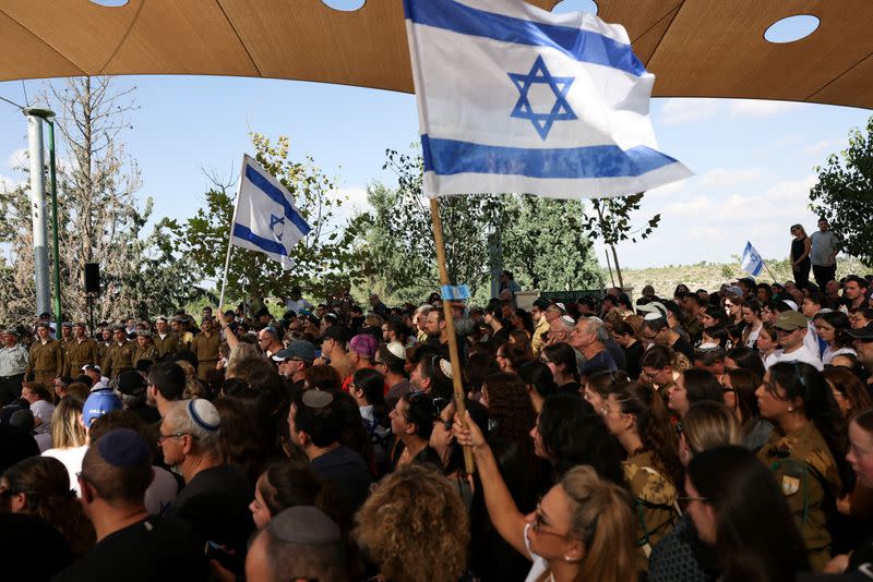 Friends and family mourn during Israeli soldier Corporal Noa Marciano's funeral, in Modiin