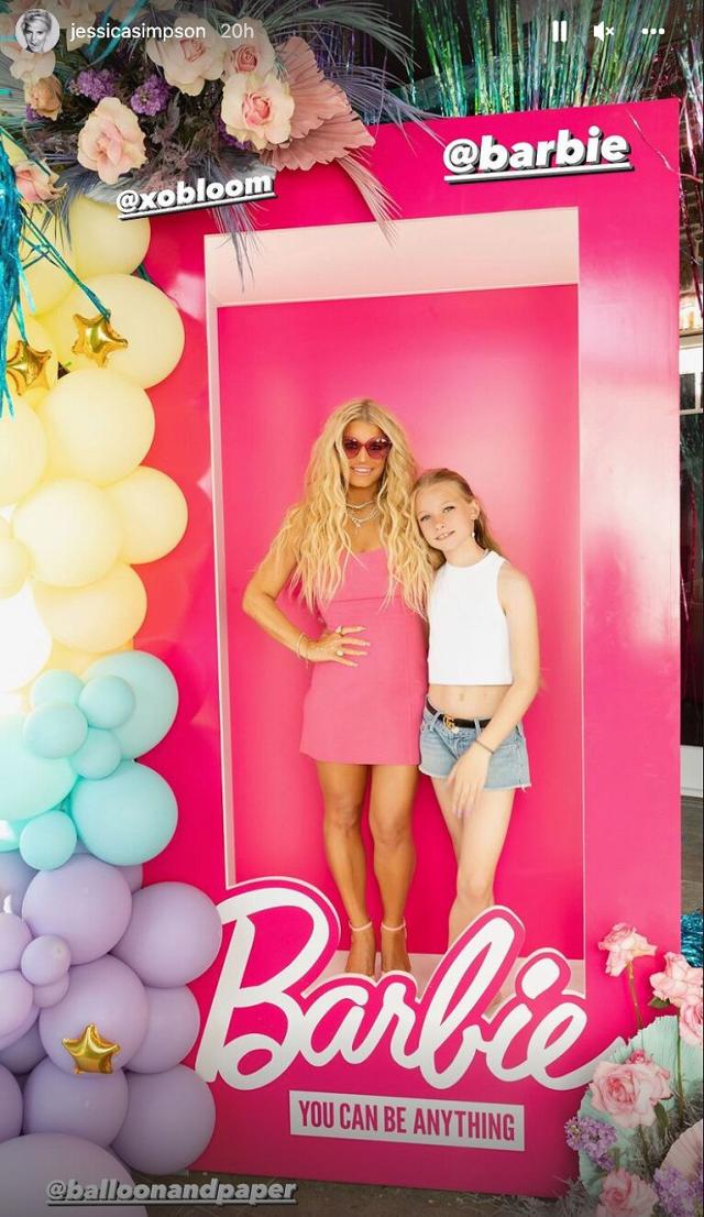 Jessica Simpson's 'Bird Prints' Pic of Daughter Birdie Mae Is Too