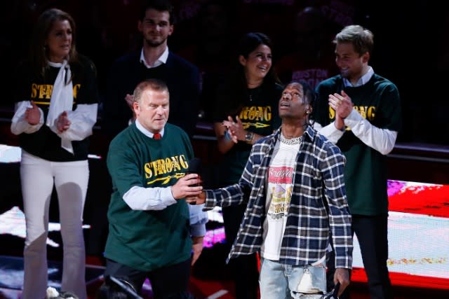 Travis Scott Teams With the Houston Rockets to Pay Tribute to Santa Fe  Shooting Victims