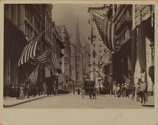 Wall Street 1904 Trinity Church