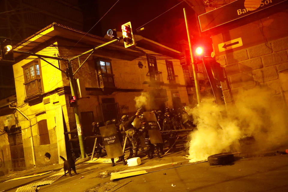 Police fire tear gas during clashes between protesters against Bolivia's President Evo Morales and government supporters, in La Paz, Bolivia Nov. 7, 2019. (Photo: Kai Pfaffenbach/Reuters)