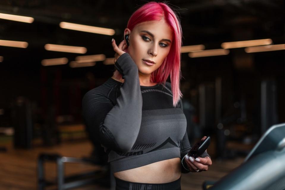 Wearing makeup at the gym can clog your pores, an expert warned. alones – stock.adobe.com