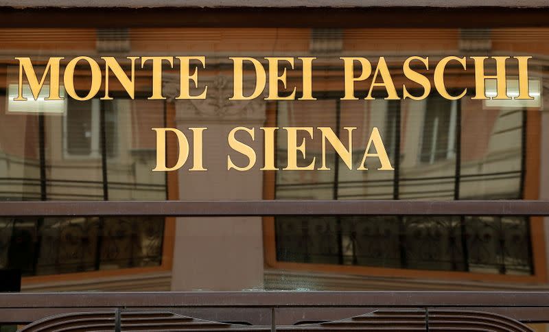 FILE PHOTO: FILE PHOTO: A sign of the Monte dei Paschi bank is seen in Rome