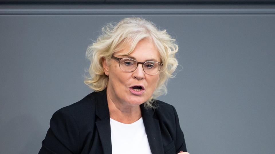 Will Firmensanierung ohne Insolvenzverfahren erleichtern: Christine Lambrecht.