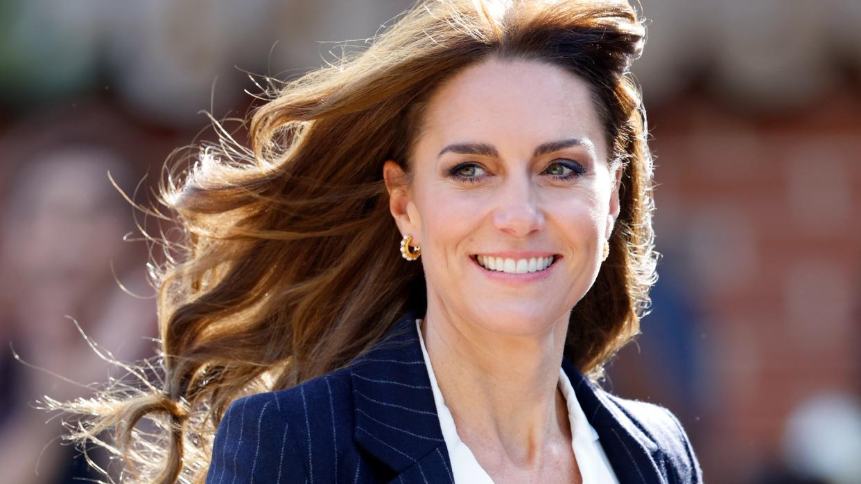  The 'subtle message' that Kate Middleton is sending. 