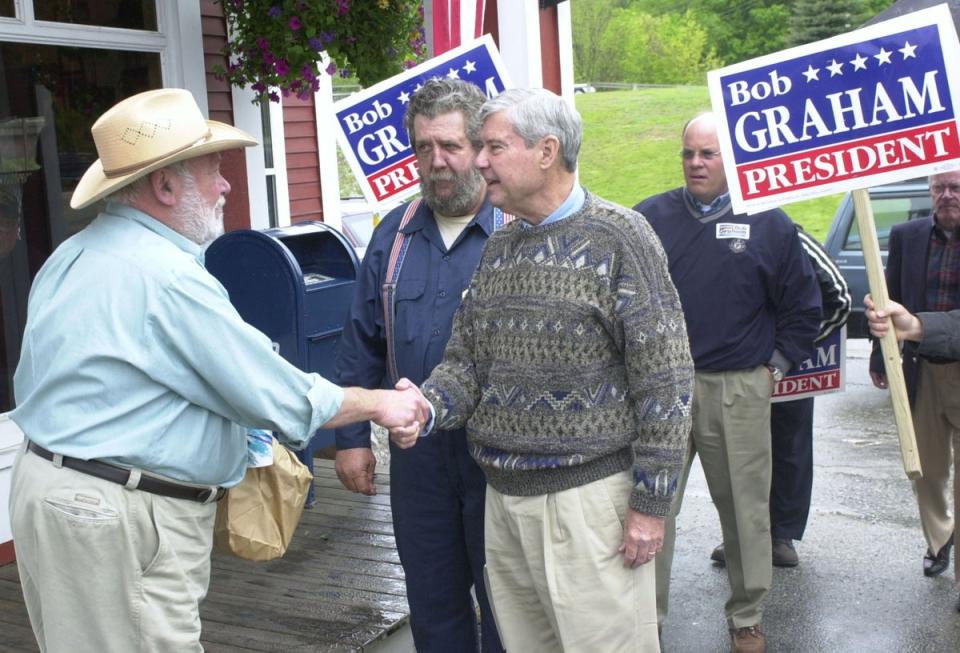 Graham campaigns in New Hampshire on 24 May 2003 (Getty Images)