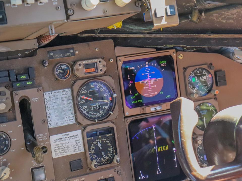 Inside the cockpit of Boeing 757 testbed aircraft — Honeywell Aerospace Boeing 757 testbed aircraft