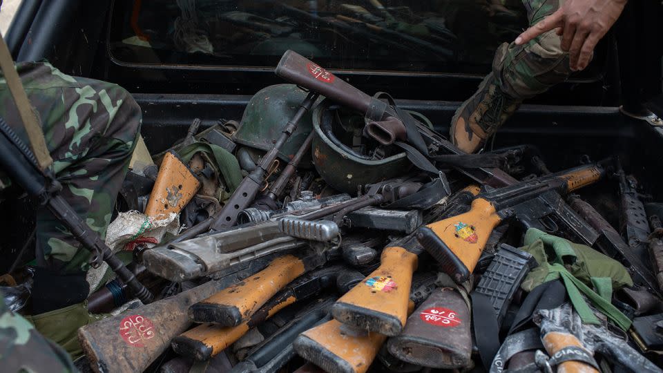 Military weapons confiscated by an armed group in Loikaw, Kayah state on November 14, 2023. - Myo Satt Hla Thaw/picture alliance/Getty Images