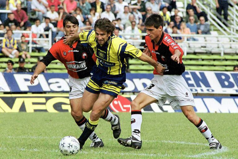 El goleador de Rosario Central se abre paso frente a los colores de su infancia: Pizzi cara a cara con Colón, como jugador; este viernes será en la final de la Copa de la Liga 