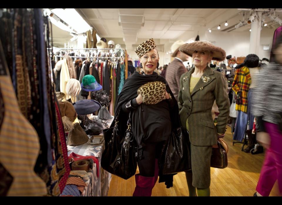 At 81 years old, Lynn Dell, the Countess of Glamor, knows a thing or two about vintage accessories. She believes that hats are a great way to make a statement: "When a woman enters a room wearing a hat, everyone turns around to look at her."