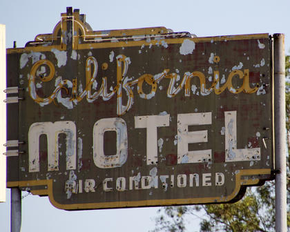 Hotel in Merced, Ca. | Photo: Flickr: David Gallagher