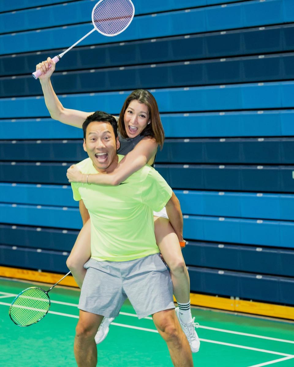 艾力克斯和李詠嫻夫妻每周進行羽毛球練習。（圖／艾迪昇傳播提供）