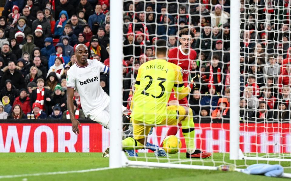 Jones 'megs' Areola to put Liverpool 2-0 ahead