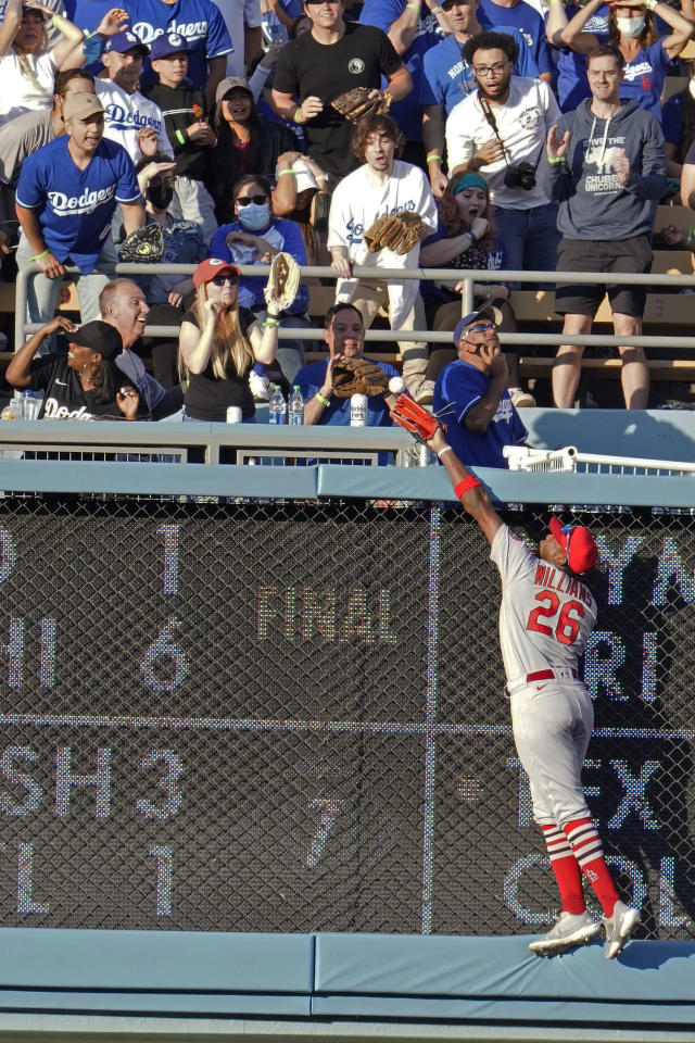 Prolific inning: Dodgers score 11 in 1st against Cardinals – KGET 17