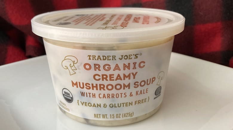 container of Organic Creamy Mushroom Soup