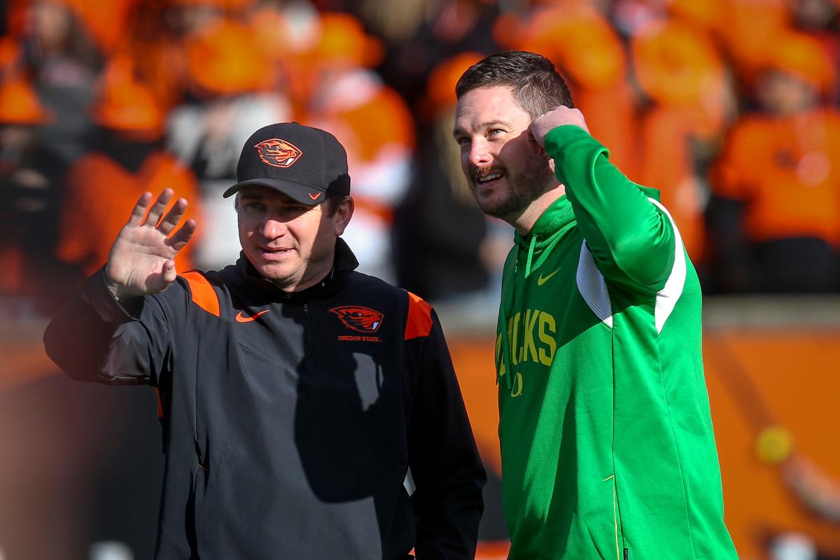 Oregon State football vs. Oregon picks, predictions, odds for Civil War