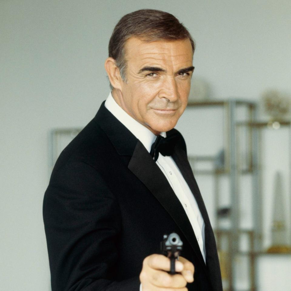 Sean Connery on the set of rival Bond film Never Say Never Again - Sheila Penn/Bob Penn/Sygma/Sygma via Getty 