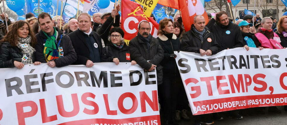 Manifestation du 31 janvier à Paris, entre la place d'Italie et la place Vauban, en présence du patron de la CGT, Philippe Martinez, et de celui de la CFDT, Laurent Berger.  - Credit:MAXPPP / PHOTOPQR/LE PARISIEN/MAXPPP