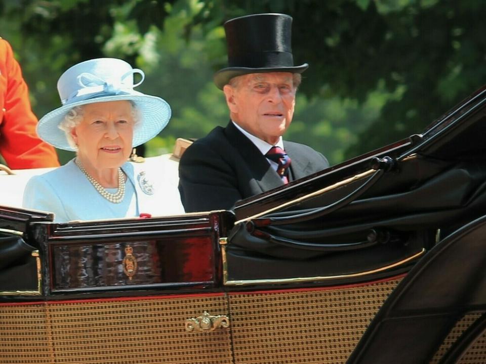 Queen Elizabeth II. und Prinz Philip im Juni 2017 in London (Bild: Lorna Roberts/shutterstock.com)