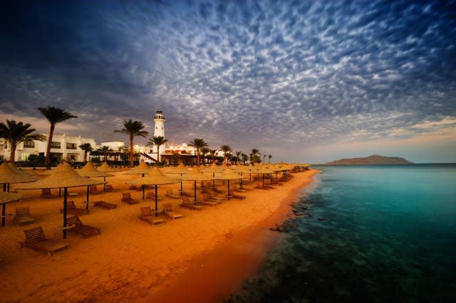B6K0KH sunset and turquoise ocean in sharm el sheikh egypt. Image shot 2008. Exact date unknown.