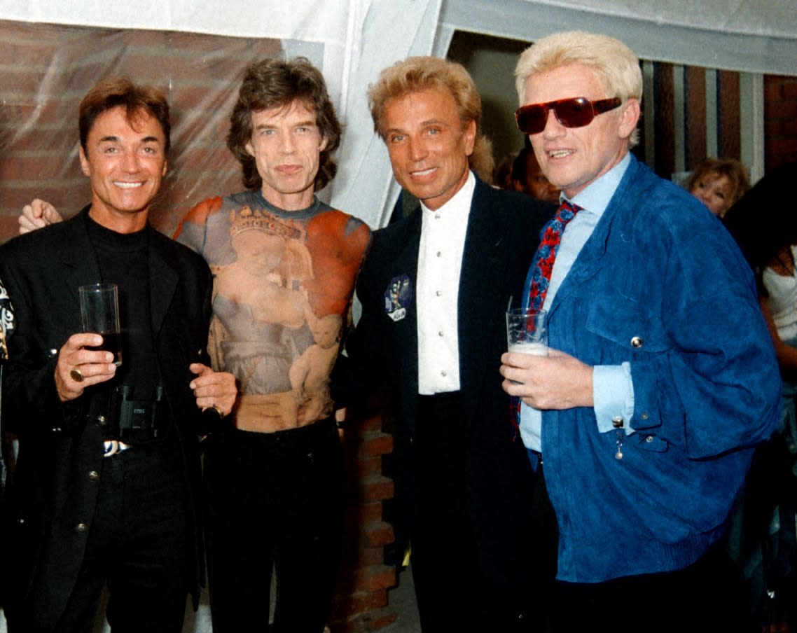 Their show often welcomed numerous celebrity guests, including Mick Jagger of the Rolling Stones, 