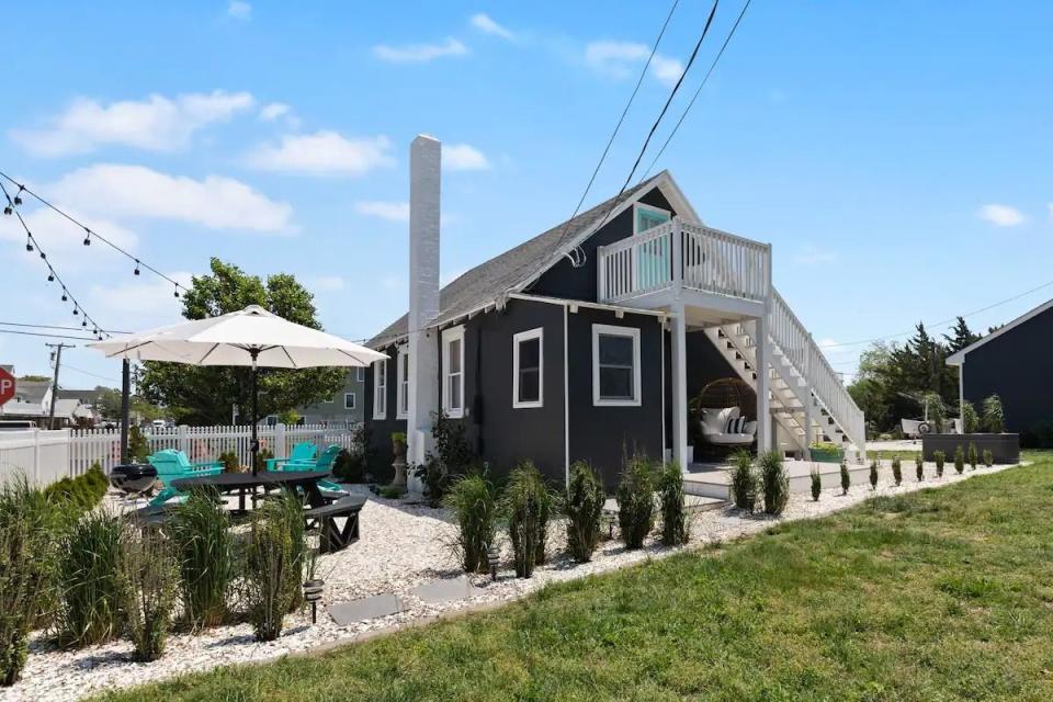 octopus cottage airbnb in cape may new jersey