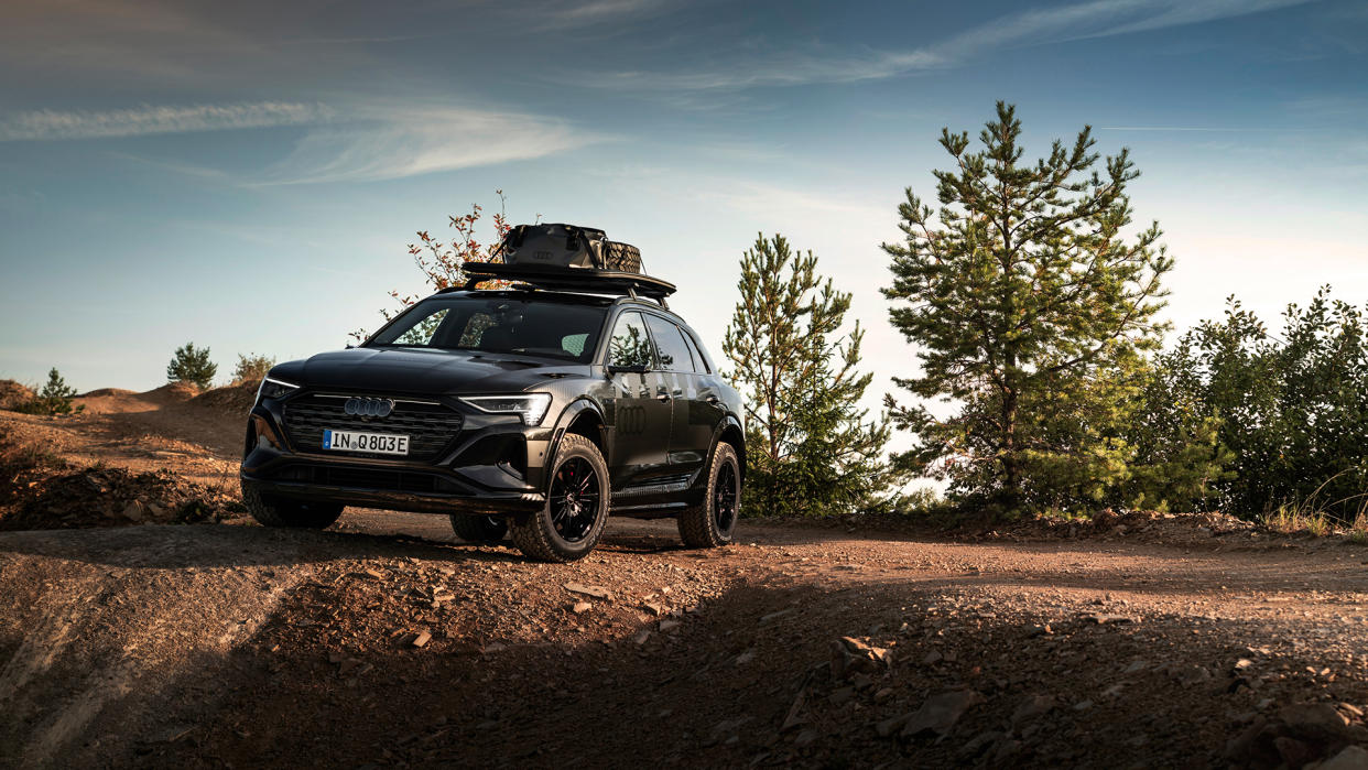  Audi Q8 e-tron edition Dakar. 