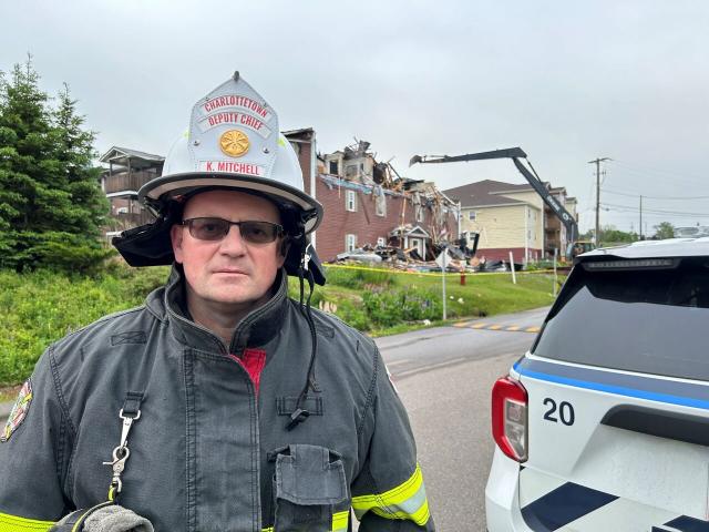 Charlottetown apartment building destroyed in fire