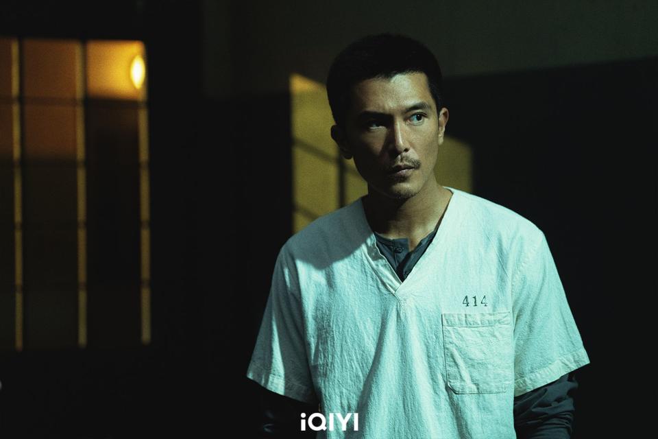 邱澤扮演「林默」於《唐人街探案2》再度解開懸疑謎團。（iQIYI國際站提供）