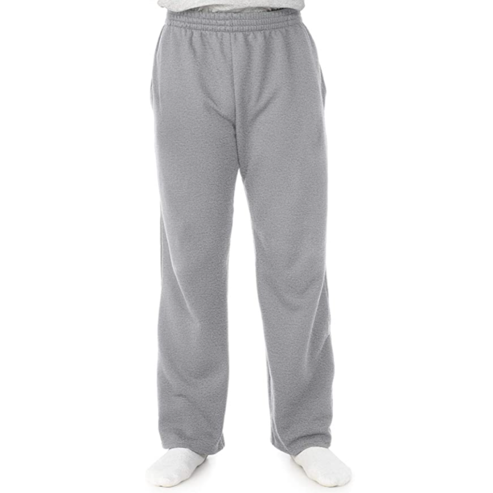 11) Fruit of the Loom Men's Fleece Sweatpants