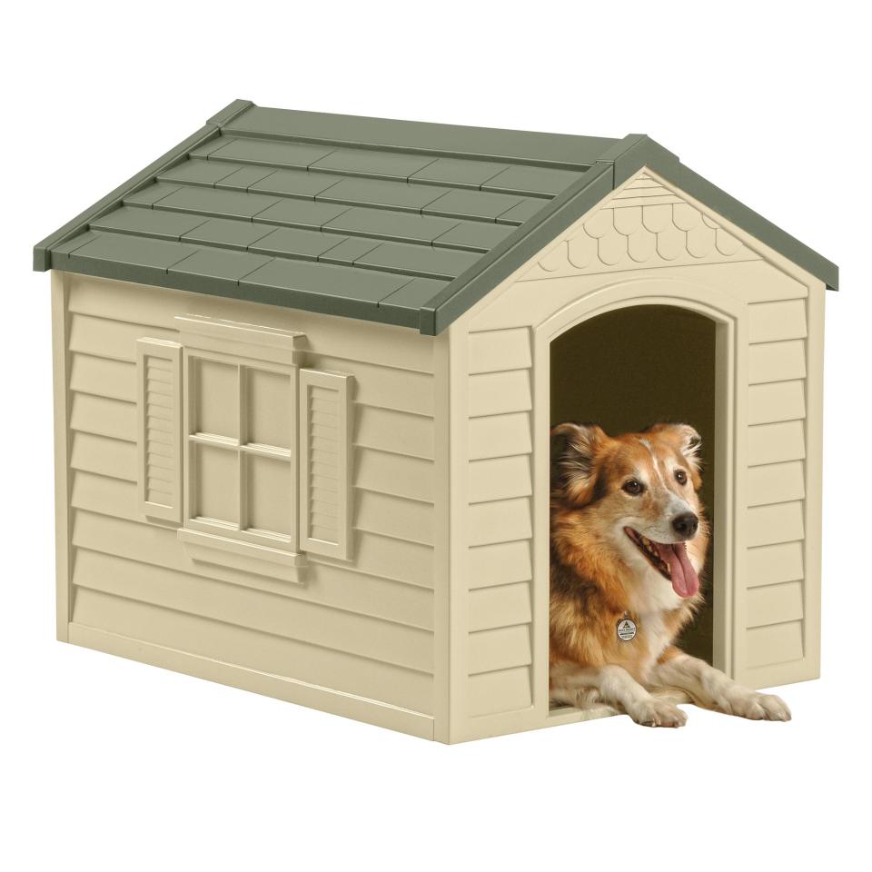 21) Outdoor Dog House