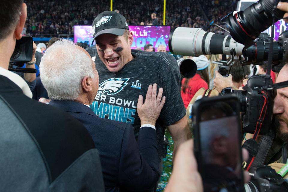 The Eagles Brent Celek celebrates winning Super Bowl LII with owner Jeffrey Lurie in 2018.
