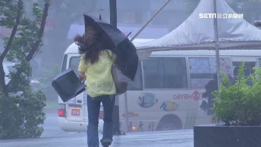 颱風、梅雨季相繼報到，慎防短時強降雨。