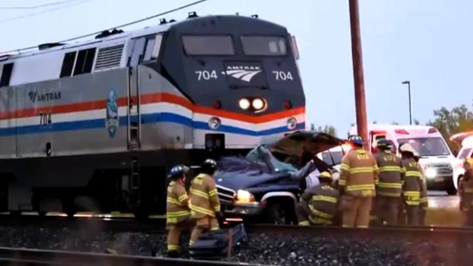 Amtrak crash in North Tonawanda on May 17