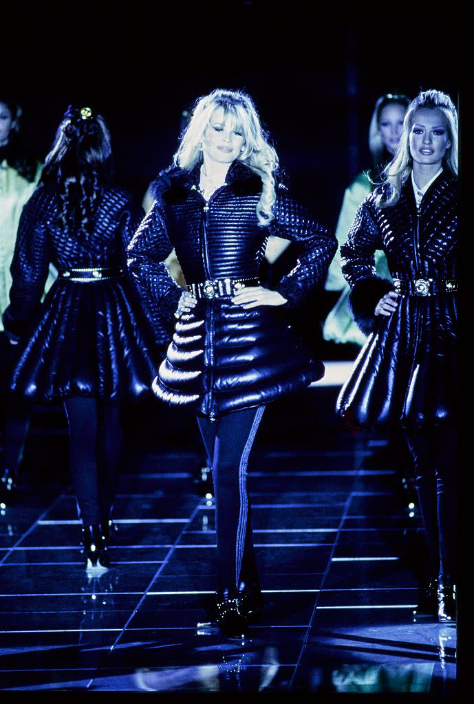 Claudia Schiffer walks in the Versace Fall 1992 Ready-to-Wear runway show. (Photo: Guy Marineau/Conde Nast via Getty Images)