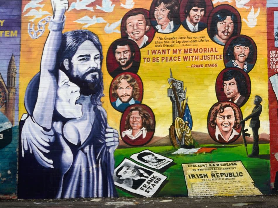 We stopped by at The Falls Road and Shankill Road, separated by the Peace Wall to see some of the murals depicting martyrs of the Troubles.