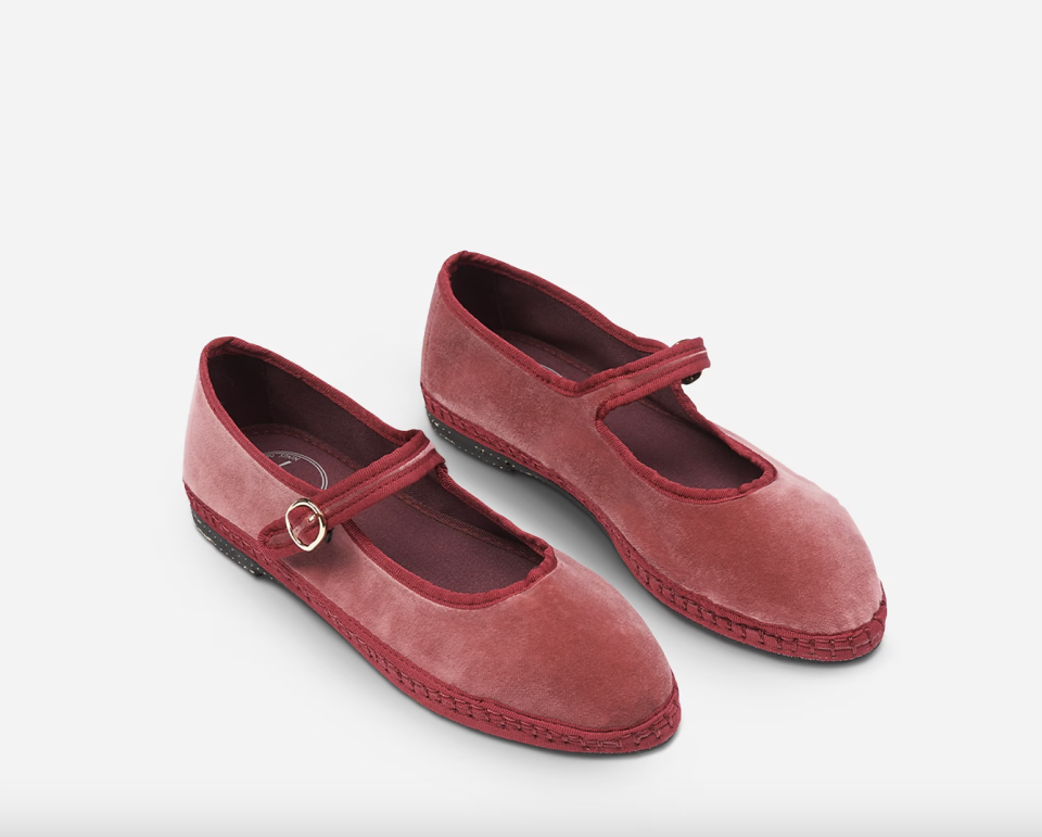 <p><a href="https://go.redirectingat.com?id=74968X1596630&url=https%3A%2F%2Fwww.jcrew.com%2Fp%2Fwomens%2Fcategories%2Fshoes%2Fslippers%2Fflabelus-antonia-mary-janes%2FP1125&sref=https%3A%2F%2Fwww.townandcountrymag.com%2Fstyle%2Ffashion-trends%2Fg60331888%2Fthe-weekly-covet-april-5-2024%2F" rel="nofollow noopener" target="_blank" data-ylk="slk:Shop Now;elm:context_link;itc:0;sec:content-canvas" class="link ">Shop Now</a></p><p>Flabelus Antonia Mary Janes</p><p>jcrew.com</p><p>$140.00</p>