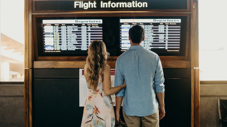 Christian and Aaron thought they'd never see one another again following their airport meeting. - Keani Bakula Photography (@keanibakula/keanibakula.com)