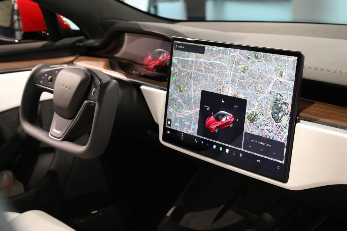 La investigación del piloto automático de Tesla se intensifica con las demandas de datos regulatorios de EE. UU.