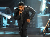 Usher performs at the "A Decade of Difference" concert on October 15, 2011, at the Hollywood Bowl, Los Angeles. (Photo by Stephanie Cabral/Yahoo!)