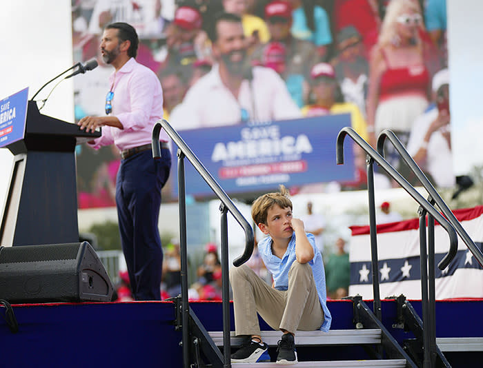 Donald Trump Jr y su hijo Spencer