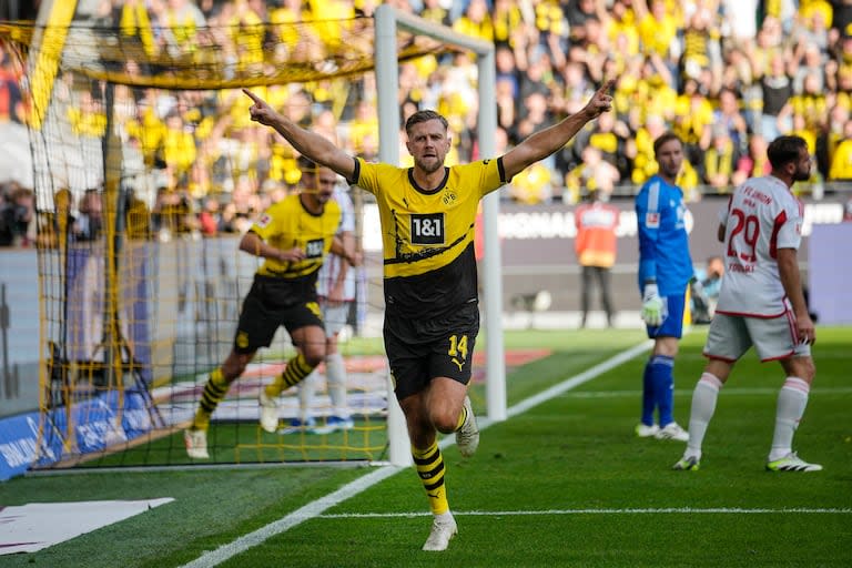 Niclas Fuellkrug del Borussia Dortmund celebra su segundo gol en el encuentro ante el Unión de Berlín en el encuentro de la Bundesliga el sábado 7 de octubre del 2023