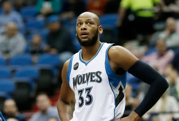 Minnesota Timberwolves Adreian Payne plays against the Charlotte Hornets in the first quarter of an NBA basketball game, Tuesday, Nov. 10, 2015, in Minneapolis. (Photo: Jim Mone via Associated Press)