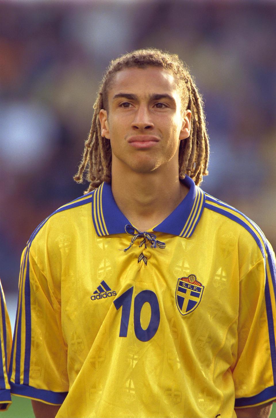 <h1 class="title">Soccer - Euro 2000 Qualifier - Group 5 - Sweden v England</h1><cite class="credit">Tony Marshall - EMPICS/Getty Images</cite>