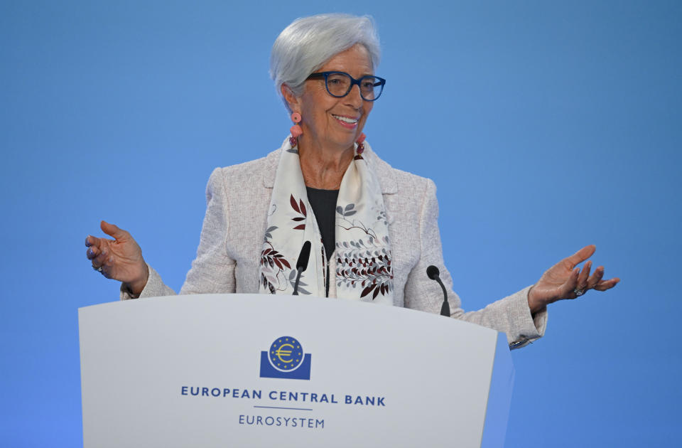 Einerseits die Inflation. Andererseits die Konjunktur. Die Europäische Zentralbank und ihre Präsidentin Christine Lagarde stehen vor ihrer schwersten Zinsentscheidung. - Copyright: Picture Alliance