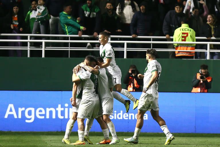 Banfield hizo méritos para quedarse con la victoria ante River