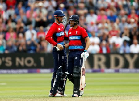 Cricket - England vs South Africa - Third International T20 - The SSE SWALEC, Cardiff, Britain - June 25, 2017 England's Dawid Malan celebrates scoring a half century with Alex Hales (L) Action Images via Reuters/Andrew Boyers