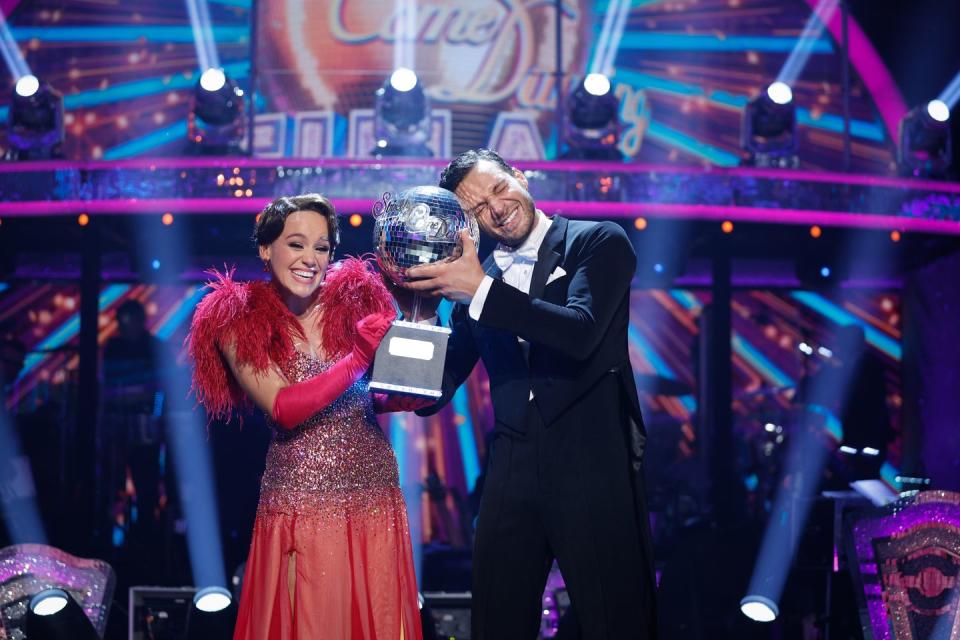 strictly come dancing winners ellie leach and vito coppola